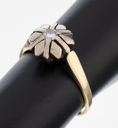 14 kt Gold Brillant-Ring, GG 585/000, Brillant ca. 0.10 ct Weiß/si, RW 58, ca. 5.3 g