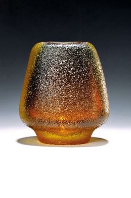 Vase, "Corroso", Flavio Poli, um 1959, Ausführung Seguso, Vetri d'Arte, dickwandiges Überfangglas, farbloses, bernsteinfarbenes und ...