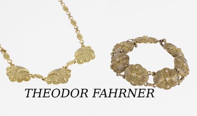 THEODOR FAHRNER Schmuckset, 1930er Jahre, 925er Silber verg., best. aus: 1 Collier, L. ca. 41 cm, Federringschließe, und 1 Armband, L. ca. 18 cm, ...