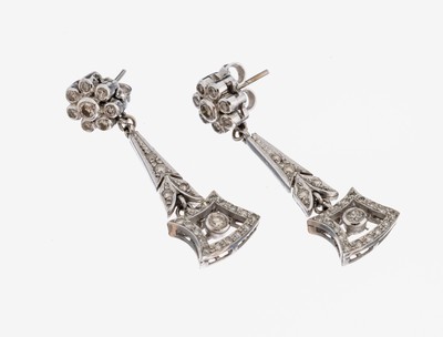 14 kt Gold Diamant-Ohrstecker, WG 585/000 gepr., Brillanten und 8/8-Diamanten zus. ca. 0.76 ct Weiß/si-p, L. ca. 3.5 cm, ca. 8.4 g
