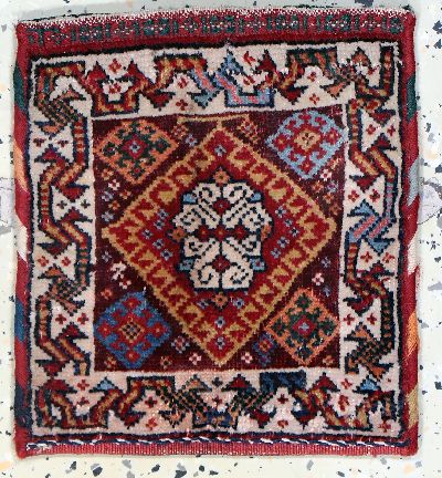 Ghaschgai Tasche, Persien, um 1900, Wolle auf Wolle, ca. 26 x 24 cm, EHZ: 2(restauriert).
