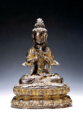 Guanyin, China, 20.Jh., Bronze, sitzende Guanyin, Sockel verso mit Xuande-Marke, H. 35 cm