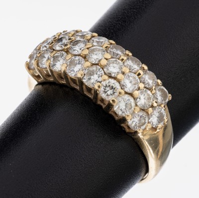 14 kt Gold Brillant-Ring, GG 585/000, 25 Brillanten zus. ca. 1.50 ct Weiß/si-p, (1 Stein besch.), RW 53, ca. 3.4 g
