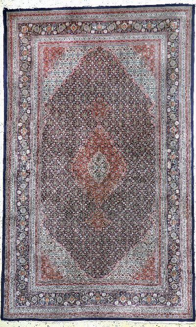 Täbriz fein(60 Raj), Persien, Mitte 20.Jhd,Korkwolle mit Seide, ca. 280 x 170 cm, ca. 650.000 Kn/qm, Reinigungsbedürftig, EHZ: 2