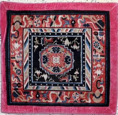 Ning-Hsia"Sitzbankmatte", antik, China, 19.Jhd, Wolle auf Baumwolle, ca. 75 x 78 cm, EHZ: 2