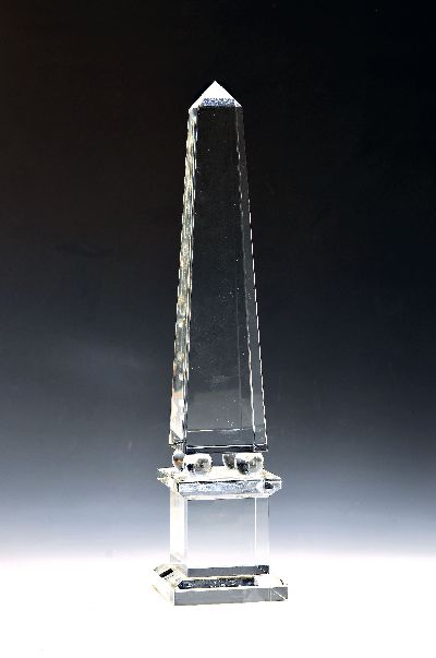 Moderne Glasskulptur, Obelisk, Klarglas, poliert, ungemarkt, H. 49 cm