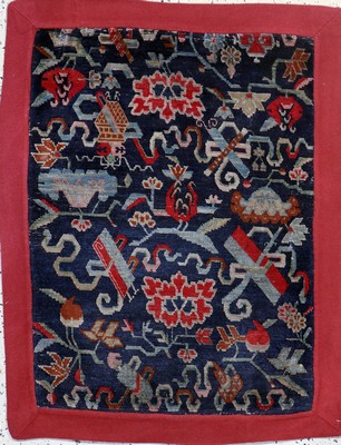 Tibetischer"Khagangma", Sitzbakmatte, um 1910-1920, Wolle auf Wolle, ca. 87 x 66 cm, EHZ: 2, (restauriert)