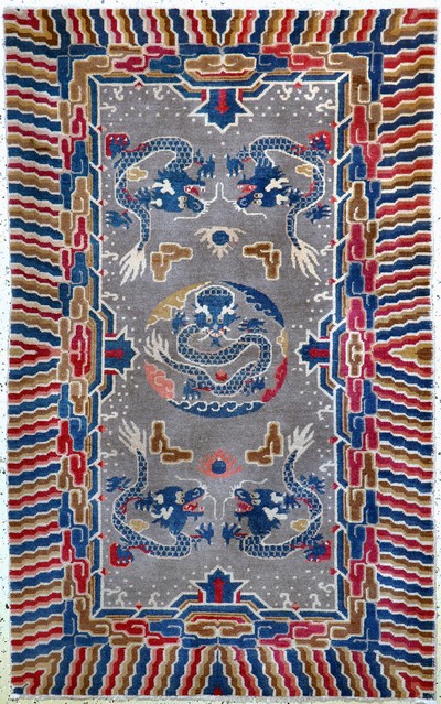 Ning-Hsia"Drachen-Teppich", China, um 1900,Wolle auf Baumwolle, ca. 205 x 130 cm, EHZ: 2