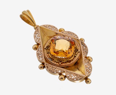 18 kt Gold Citrin-Anhänger, um 1880, GG 750/000 gepr., grav. und Granulatbesatz, mittig aufgelegter Citrin ca. 12.00 ct, inkl. Fassung sek., urspr. ...