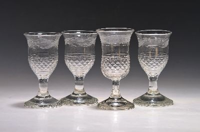8 Weingläser im Biedermeierstil, 19.Jh., farbloses Glas, geätzt, H. 13 cm