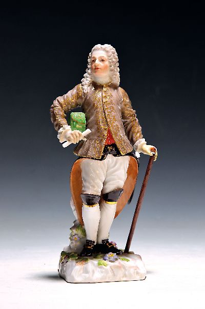 Porzellanfigur Bergmann als Schichtmeister, Meissen, Pfeifferzeit, Porzellan, farbig und goldstaffiert, Nr. 1340, Kopf der Spitzhacke und ...