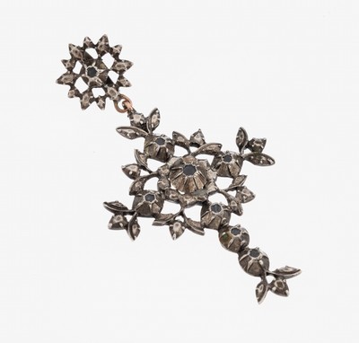 Kreuzanhänger, um 1780-1800, Silber gepr., leicht florales Dekor, kl. Glassteine, ca. 7.2x 3.9 cm, französische Importmarke, nach 1893 nach ...