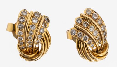 Paar 18 kt Gold Brillant-Ohrstecker, GG 750/000, 38 Brillanten zus. ca. 0.38 ct, ca. 7.4 g