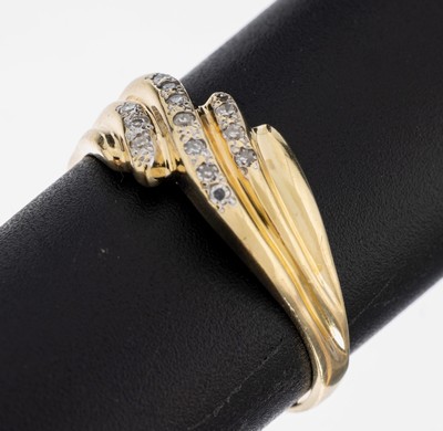 14 kt Gold Diamant-Ring, GG 585/000, geschwungen, 13 8/8-Diamanten zus. ca. 0.06 ct Weiß/si-p, RW 63, ca. 3.4 g