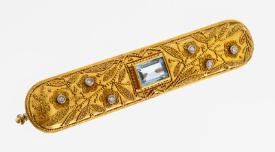 18 kt Gold Aquamarin-Diamant-Brosche, 1950er Jahre, GG 750/000, fein ausgeführte floraleGranulation, kl. Fehlstellen, mittig facett. Aquamarin ca. ...