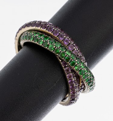 18 kt Gold Farbstein Ring-Trio, GG 750/000,1 Ring bes. mit Tsavorithen zus. ca. 1.00 ct, und 1 Brillant ca. 0.013 ct Weiß/si, 2 Ringe bes. mit ...