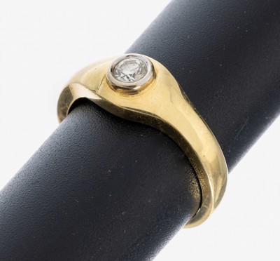 18 kt Gold Brillant-Ring, GG 750/000, Brillant ca. 0.20 ct Weiß/si, RW 57, ca. 6.4 g