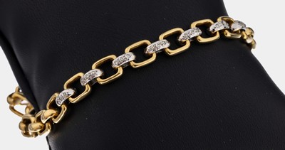 18 kt Gold Diamant-Armband, GG/WG 750/000, qualitätvolle Verarbeitung, quadratische Glieder, 7 WG-Zwischenglieder mit 20 8/8 -Diamanten, 1 Stein ...