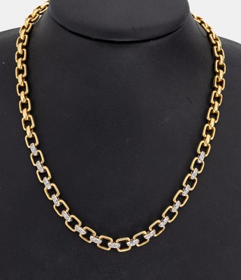 18 kt Gold Diamant-Collier, GG 750/000, qualitätvolle Verarbeitung, quadratische Glieder, 15 WG-Zwischenglieder mit 45 8/8- Diamanten zus. ca. 0.40 ...