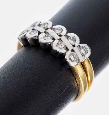 18 kt Gold Brillant-Ring, GG/WG 750/000, 10in WG gefasste Brillanten zus. ca. 0.24 ct Weiß/si, RW 52, ca. 4.6 g
