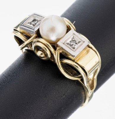 14 kt Gold Perl-Diamant-Ring, 1950er Jahre, GG/WG 585/000, qualitätvolle Goldschmiedearbeit, mittig Akoyazuchtperlen, D. ca. 5.9 mm, 2 in WG ...