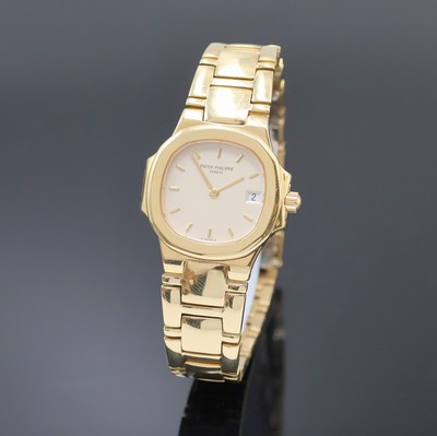 PATEK PHILIPPE Nautilus feine Damenarmbanduhr in GG 750/000 Referenz 4700/51, Schweiz um 1990, quarz, seitl. über Lünette 4-fach verschr., ...