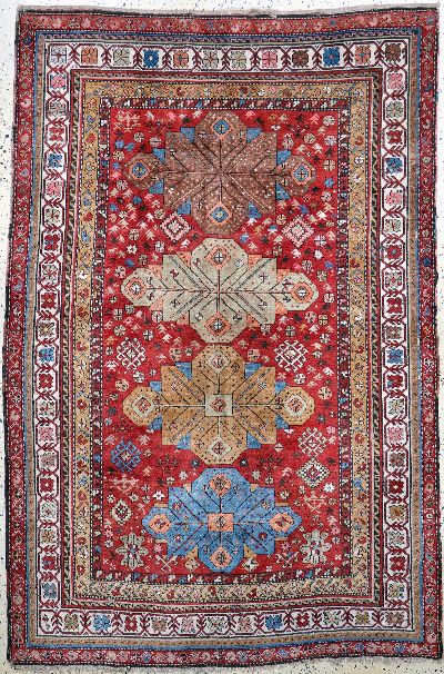 Shirwan alt, Kaukasus, um 1900, Wolle auf Wolle, ca. 205 x 140 cm, EHZ: 3, kleine Löcher