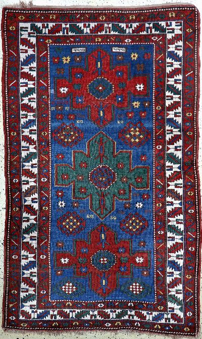 Antiker Kazak, Kaukasus, datiert 1333(1911), Wolle auf Wolle, ca. 225 x 138 cm,EHZ: 2-3, (restauriert)