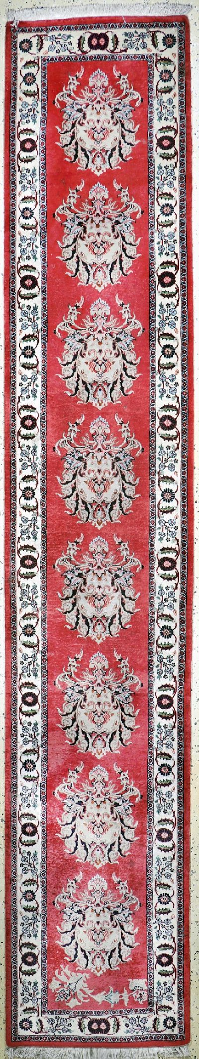 Bidjar Sehr fein, Persien, Ende 20.Jhd, Korkwolle mit Seide, ca. 385 x 70 cm, Reinigungsbedürftig, EHZ: 2