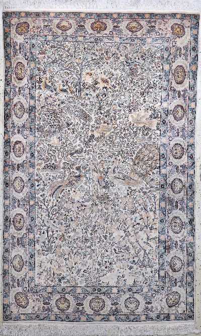 Lahor fein, Pakistan, Mitte 20.Jhd, Korkwolle auf Baumwolle, ca. 222 x 139 cm, EHZ: 2