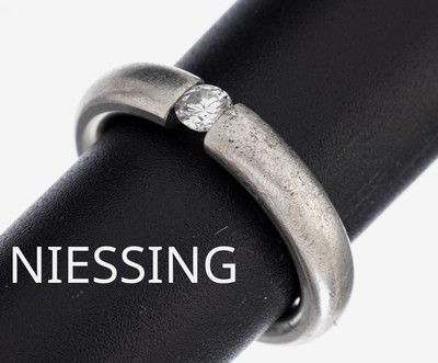 Platin NIESSING Brillant-Ring, 950/000 Platin, Brillant ca. 0.20 ct feines Weiß/vs, sign. und num., ca. 15.0 g, RW 57