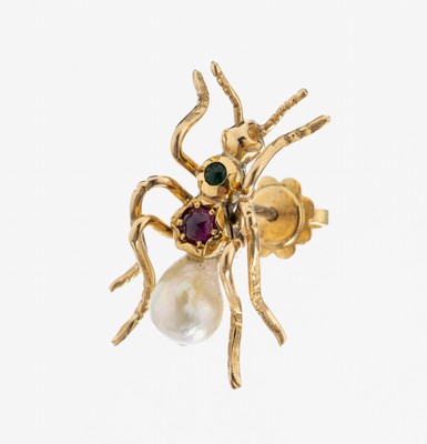 Einzelner 18 kt Gold Farbstein-Zuchtperl- Ohrstecker, "Insekt", GG 750/000, Körper bes. mit rundem Rubin und Smaragdcabochon, Leib mit ...