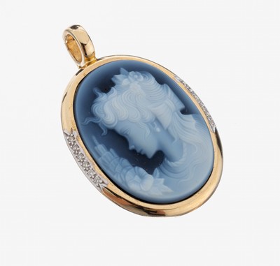 14 kt Gold Kamee-Brillant-Clipanhänger, GG 585/000, Lagensteinkamee mit Damenportrait, 12 Brillanten zus. ca. 0.12 ct Weiß/si, ca. 4 x 3 cm, ca. ...