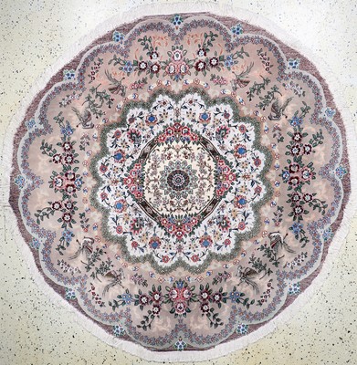 Täbriz fein(50 Raj), Persien, Ende 20. Jhd Korkwolle mit Seide, durchmesser: ca. 204 cm, ca. 500.000 Kn/qm, EHZ: 2