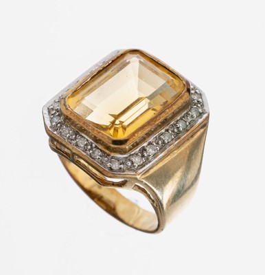 8 kt Gold Citrin-Diamant-Ring, GG/WG 333/000, mittig mit einem facett. Citrin- Rechteck ca. 8.0 ct, umgeben von 20 in WG gefassten 8/8-Diamanten ...