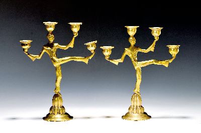 Paar Figurenleuchter "Bajazzo", Albert Gustav Bunge (1893-1967), um 1922, Messing, vierflammige Leuchter, Plakette im Fuß, H. 25 cm, ...