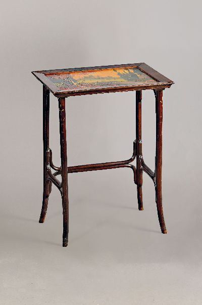 Beistelltischchen mit Brandmalerei nach Emile Bernard (1868-1941), Anfang 20.Jh., Holz, Bugholz-Gestell, Deckplatte nach einem Motiv von Emile ...