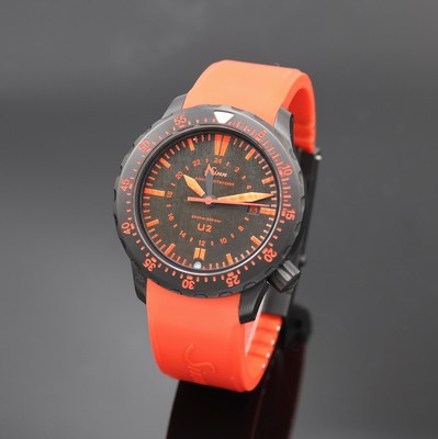 SINN U2 Einsatzzeitmesser Referenz 1020, Schweiz um 2010, Automatik, mattschwarzes Edelstahlgeh. (U-Boat Stahl) inkl. Kautschukband m. Faltschl., ...