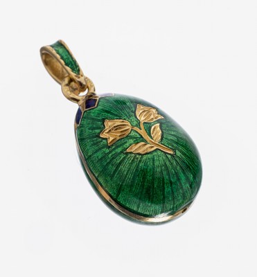 18 kt Gold Anhänger "Ei", GG 750/000, nach Vorbild von Faberge, blaues und grünes transluzides Email auf guill. Grund, ca. 6.0 g, ...