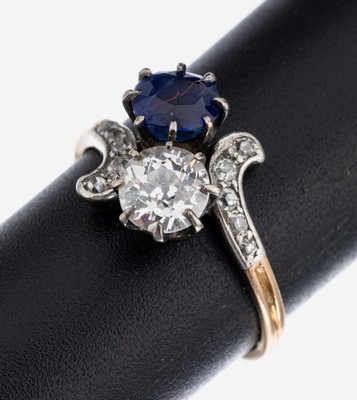 14 kt Gold Jugendstil Diamant-Saphir-Ring, um 1900, RG 585/000 und Platin, Altschliffdiamant ca. 0.75 ct, 10 weitere Altschliffdiamanten zus. ca. ...