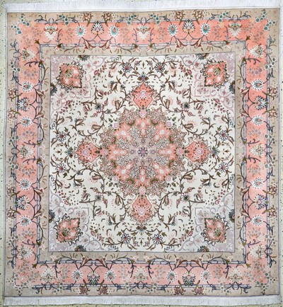 Täbriz fein(50 Raj), Persien, Ende 20.Jhd, Korkwolle mit Seide, ca. 206 x 197 cm, ca. 500.000 Kn/qm, EHZ: 1-2