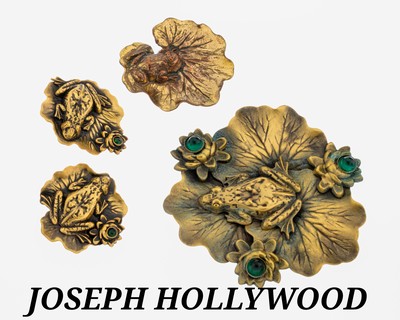 Modeschmuckset JOSEFF Of HOLLYWOOD, 1940/50er Jahre, Metall, Darstellung Froschauf Seerosenblatt mit Seerosen, Blüten mit grünen Glas-Cabochons, ...