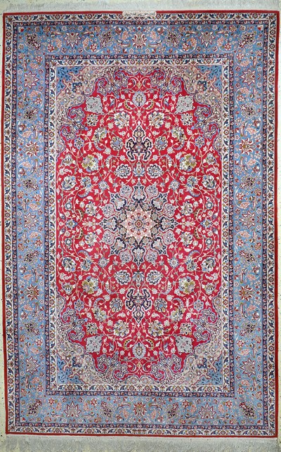 Esfahan fein signiert, Persien, Ende 20.Jhd, Korkwolle mit und auf Seide, ca. 320 x208 cm, EHZ: 2