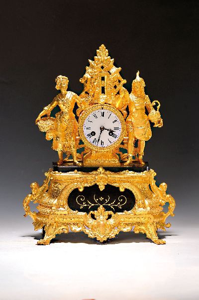 Pendule Frankreich, um 1900, Regulle neu vergoldet, Schiefereinlagen, kleines Zierteil seitlich fehlt, Emailzifferblatt, Pendulenwerk, gem.: Japy, ...