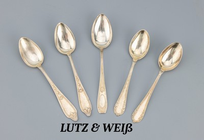 Konvolut 5 Kaffeelöffel, 800er Silber, 1 x Hersteller Lutz & Weiß, klassizistisches Dekor, 2 x schlichtes Dekor mit Akanthusblatt,und 2 x ...