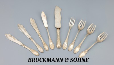 Fischbesteck für 3 Personen, Bruckmann & Söhne, 800er Silber, Rokoko-Entwurf mit freien Monogrammfeldern, 3 Messer, 3 Gabeln, Klingen floral ...