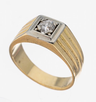 14 kt Gold Diamant-Ring, 1950er Jahre, GG/WG 585/000, in WG gefasster Altschliffdiamant ca. 0.30 ct Weiß/p1, Ringschultern gerillt, RW 58, ca. 8.3 g