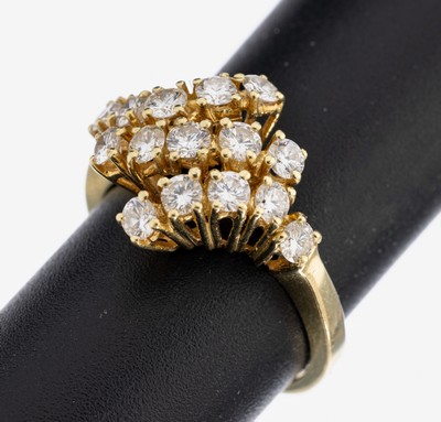 14 kt Gold Brillant-Ring, GG 585/000, geschwungener Ringkopf, 15 Brillanten zus. ca.1.00 ct (grav.) Weiß/lr, RW 54, ca. 4.3 g, Schmuckpass anbei