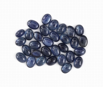 Lot lose Saphire, zus. ca. 34.54 ct, Cabochonsin versch. Größen und Farbnuancen