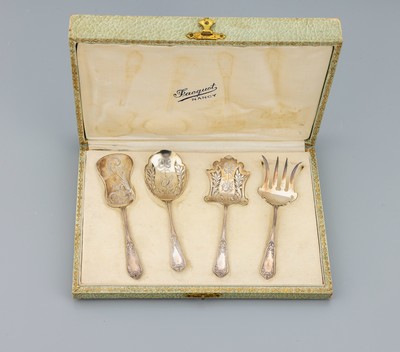 Set 4 Petit Four Vorlegeteile, Frankreich, um 1900, 800er Silber, Meistermarke CU ? verschlagen, um 1900, Gebrauchsteile teilw. durchbrochen gesägt ...